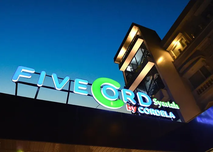 FIVECORD Syariah By CORDELAHotel di Solo